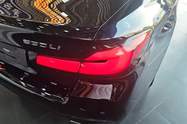 Used BMW 5 Series 2022 Restyled 525Li M Sport Package
