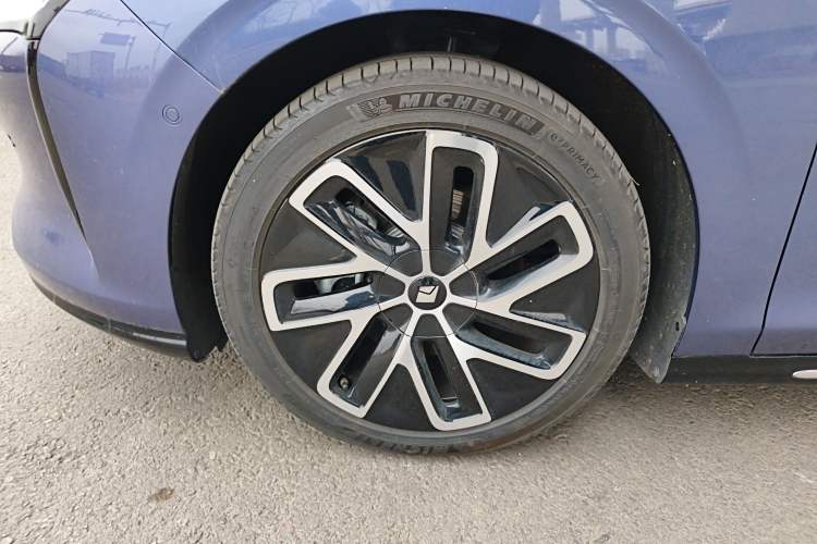 Used Baojun Enjoy 2025 All-Electric 600km Luxury Edition
