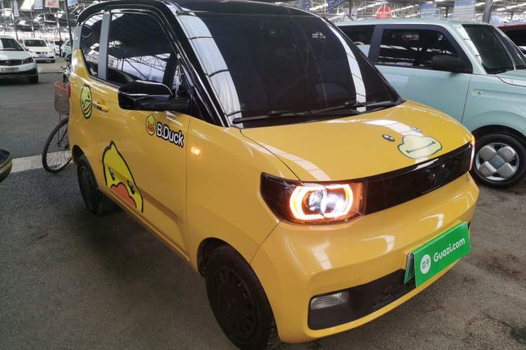 Used Wuling Hongguang MINIEV 2021 Macaron Premium Model – Lithium Iron Phosphate