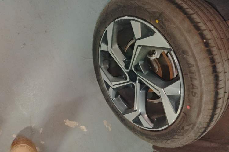 Used Geely Auto FX11 2023 1.5TD DCT Prestige Edition