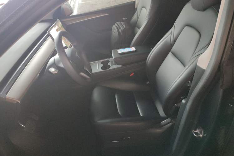 Used Tesla Model Y 2021 Standard Range Rear-Wheel Drive Version