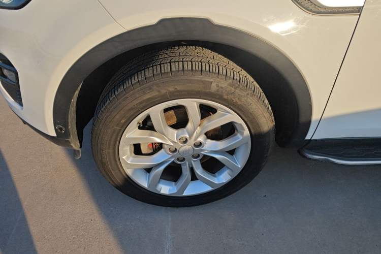 Used Land Rover Discovery Sport 2018 240 PS HSE Version