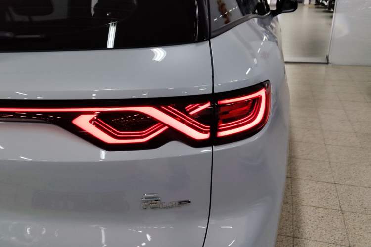 Used BYD Yuan UP 2024 401KM Leading Edition