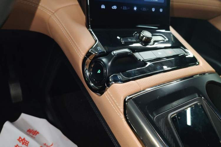 Used Nio ES8 2020 415 km Range 6-Seater Version
