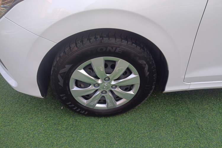 Used Hyundai Verna 2017 1.4L Manual Refreshed Version China V Standard
