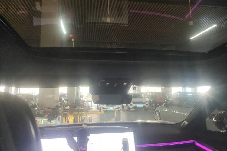 Used Lynk & Co 08 EM-P 2023 220km All-Wheel-Drive Performance Halo
