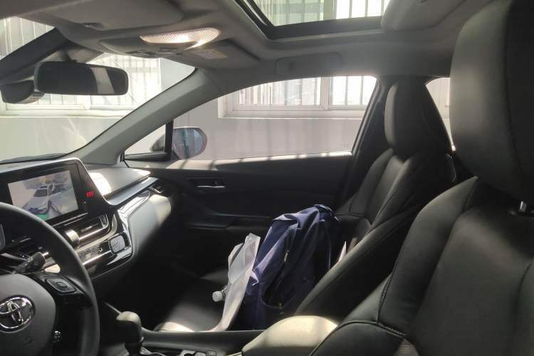 Used Toyota IZOA 2021 2.0L Enjoy Edition
