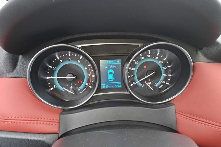 Used Haval H1 2016 Blue Label 1.5L AMT Luxury Model
