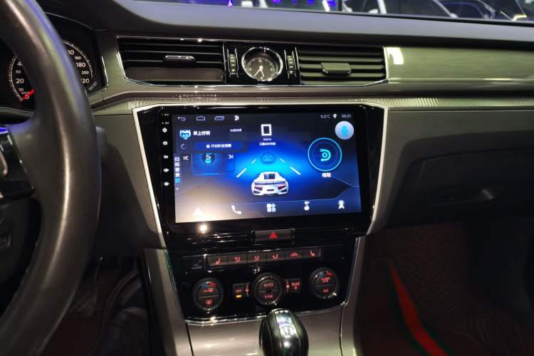 Used Volkswagen Passat 2017 330TSI DSG Luxury Edition
