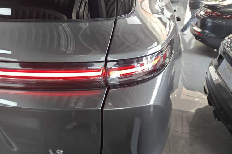 Used Li Auto L9 2022 Max model
