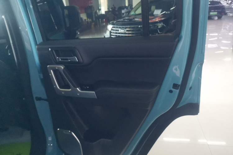 Used  T01 2025 2.0T Changfeng
