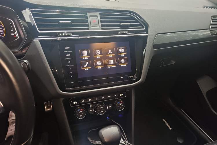 Used Volkswagen Tiguan L 2021 330TSI Automatic Two-Wheel Drive R-Line Enhanced Edition
