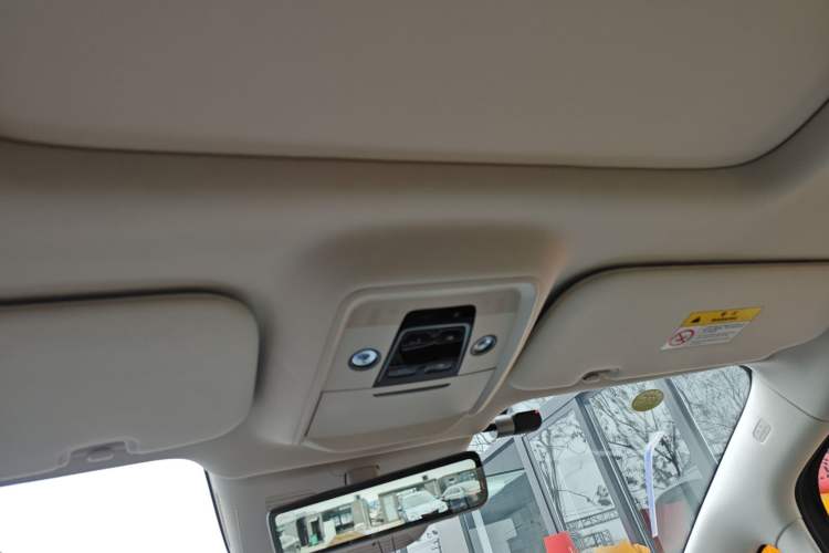 Used Denza D9 2024 DM-i 980 Four-Wheel Drive Flagship Model