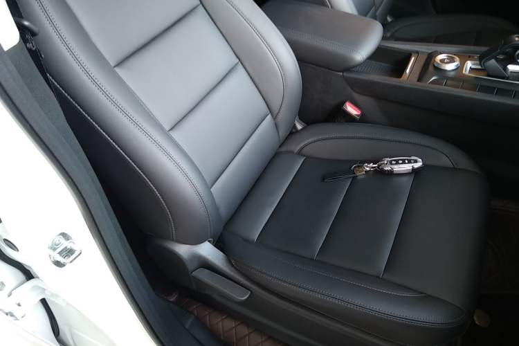 Used Great Wall Poer 2024 2.4T Commercial Version Automatic Diesel Two-Wheel Drive Elite Edition
