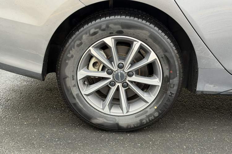 Used BYD Destroyer 05 2024 HONOR Edition DM-i 55KM Luxury Model
