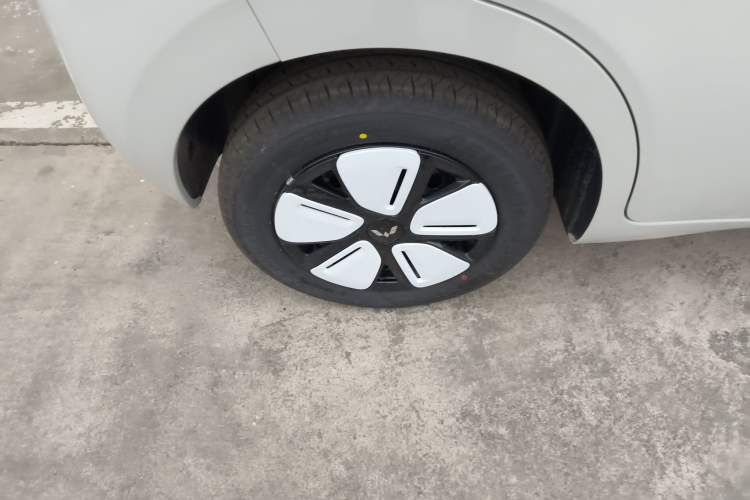 Used Wuling Hongguang MINIEV 2025 Four-Door Version Advanced Edition
