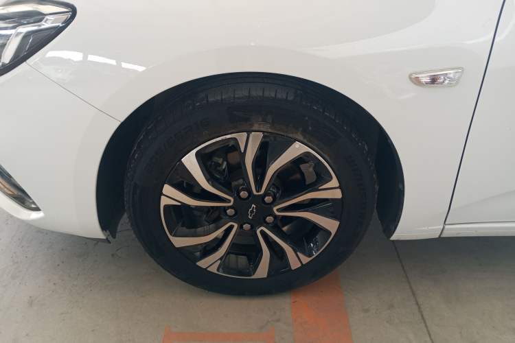 Used Chevrolet Monza 2020 Light Hybrid RS 330T Automatic Comfort Edition
