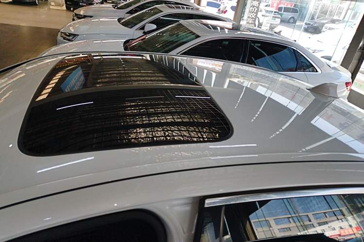 Used BMW 5 Series 2014 525Li Luxury Design Package