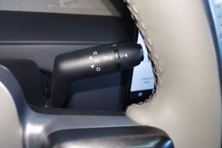 Used  V23 2025 501 Four-Wheel Drive Intelligent Driving Version
