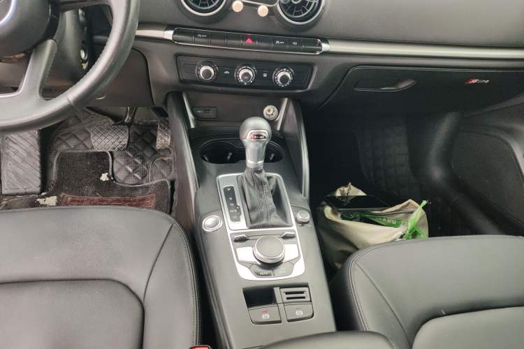 Used Audi A3 2019 Limousine 35 TFSI Ambition China V