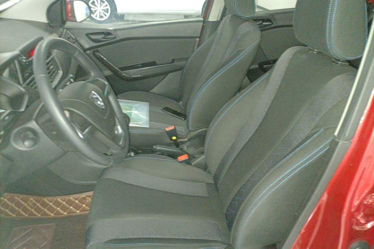 Used Baojun 310 2016 1.2L manual Comfort trim level
