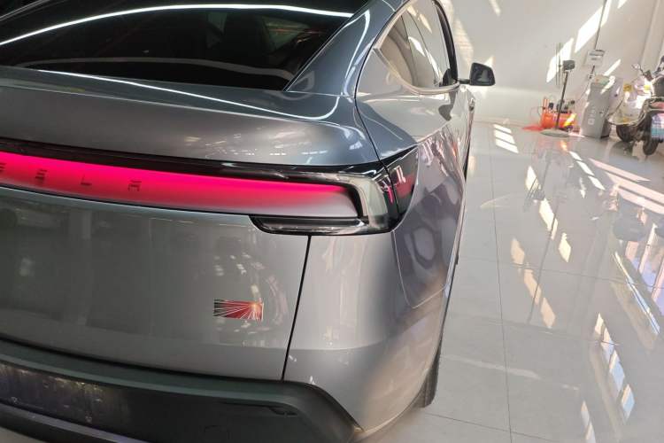 Used Tesla Model Y 2025 Rear-Wheel Drive First Edition