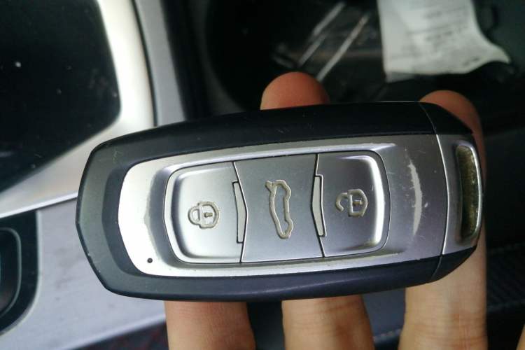 Used Geely Auto Emgrand X7 Sport 2021 Million Edition 1.8TD DCT Two-Wheel Drive Comfort Model