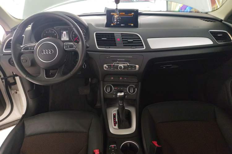 Used Audi Q3 2017 30 TFSI Fashion Model