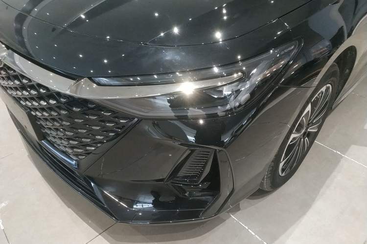 Used Chery Fengyun A8 
