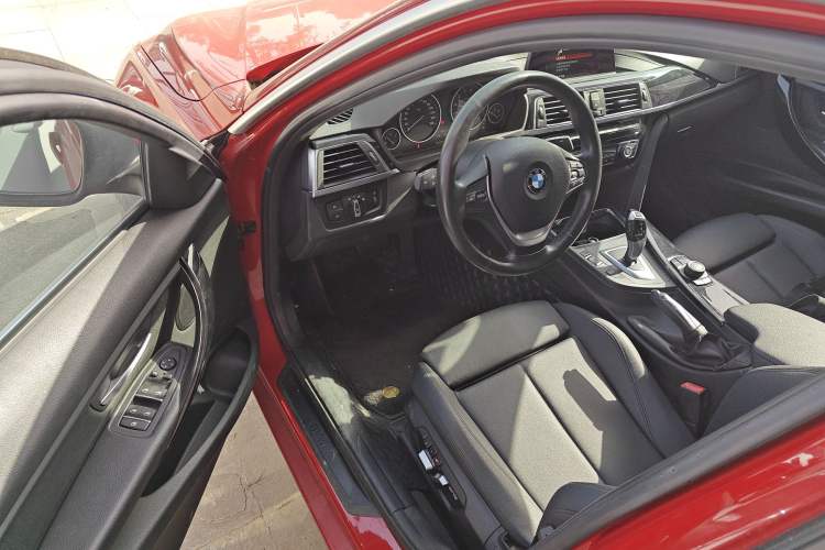 Used BMW 3 Series 2018 318Li
