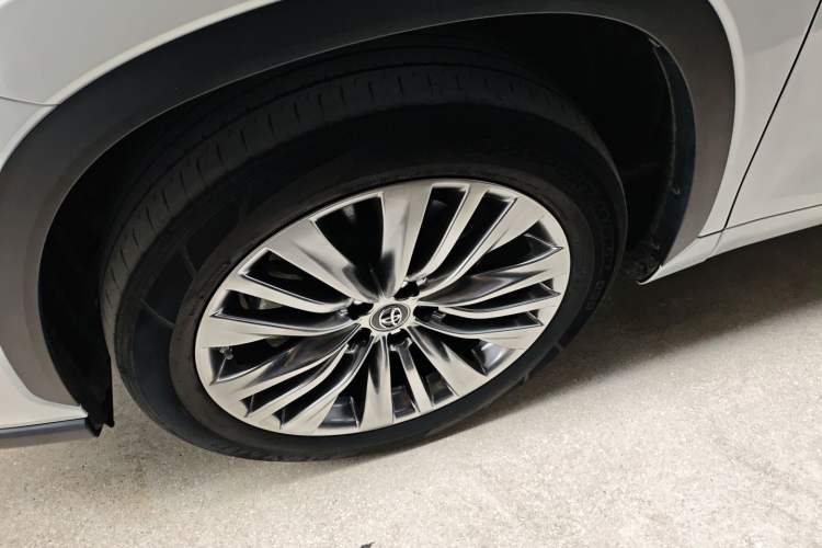 Used Toyota Highlander 2022 Dual-Engine 2.5L Four-Wheel Drive Supreme Edition 7-Seater