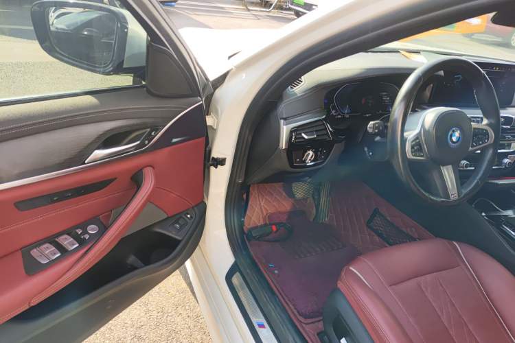 Used BMW 5 Series New Energy 2022 Restyled 535Le M Sport Package
