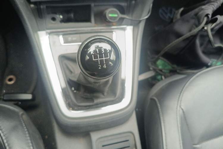 Used Volkswagen Gran Lavida 2013 1.6L Manual Comfort Model