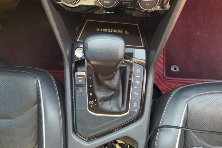 Used Volkswagen Tiguan L 2018 330TSI Automatic Two-Wheel Drive Flagship Edition
