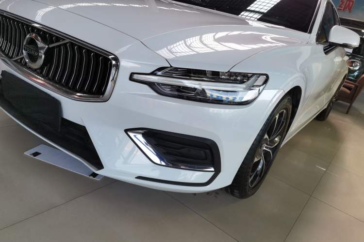Used Volvo S60 2021 T4 Zhiyi Luxury Edition
