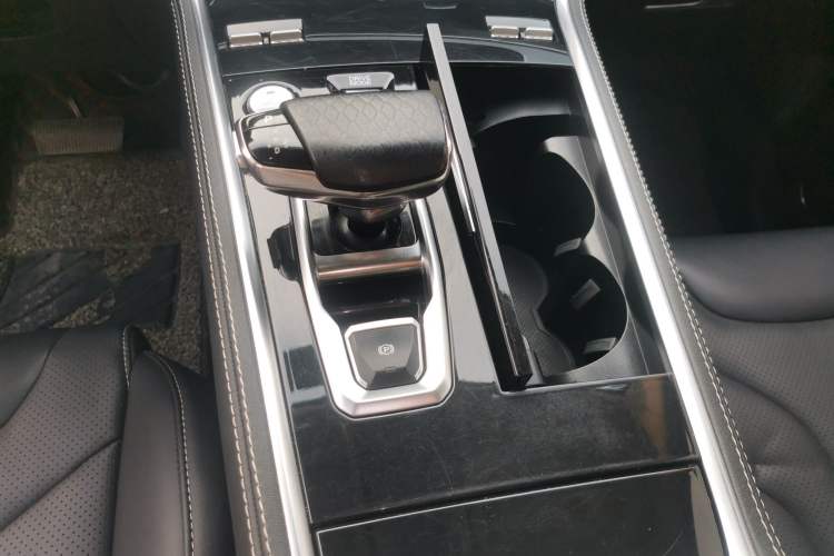 Used Changan CS85 COUPE 2019 2.0T Automatic Luxury Edition China VI Standard