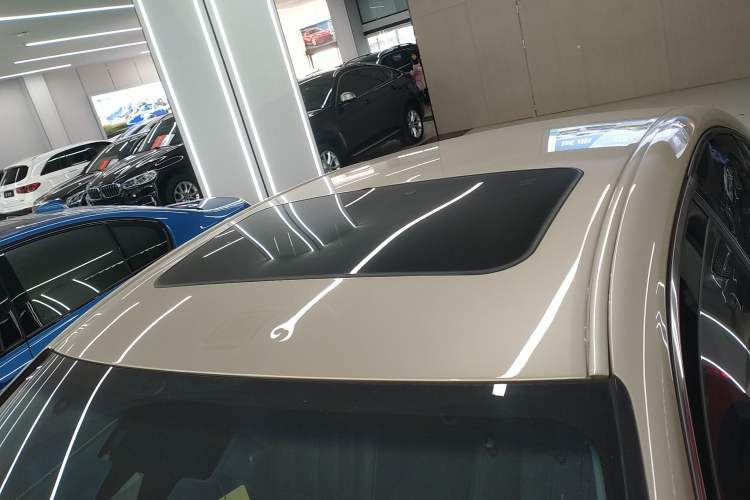 Used Lexus ES 2015 300h Comfort Edition
