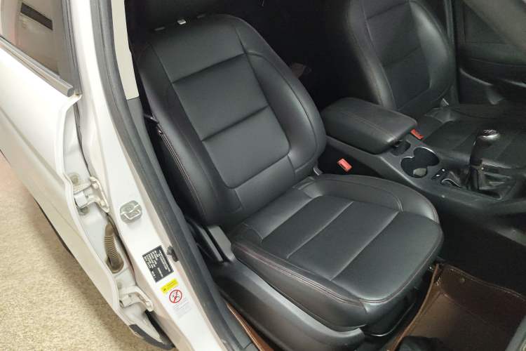 Used Changan CS75 2014 2.0L Manual Leading Version China IV Standard