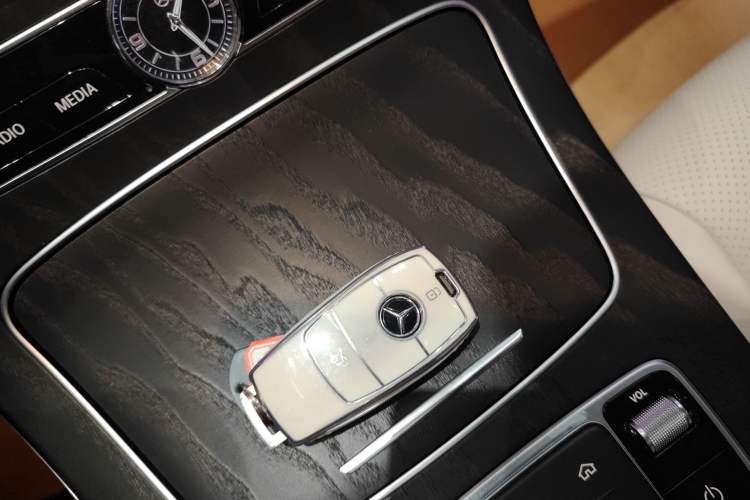 Used Mercedes-Benz E-Class 2020 E 300 L Sporty and Stylish Model
