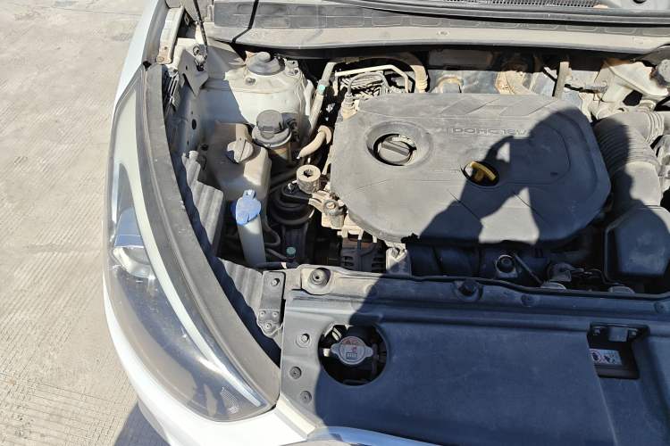 Used Hyundai ix35 2015 2.0L Automatic 2WD Smart Type China IV
