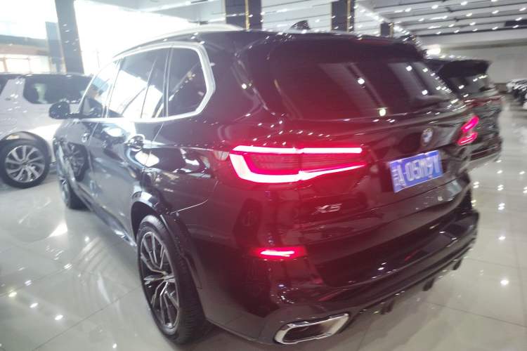 Used BMW X5 2022 Restyled xDrive 30Li Luxury Version M Sport Package