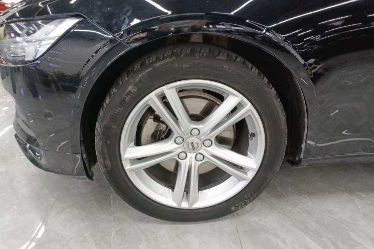 Used Volvo S90 2018 T4 Zhiyuan Edition

