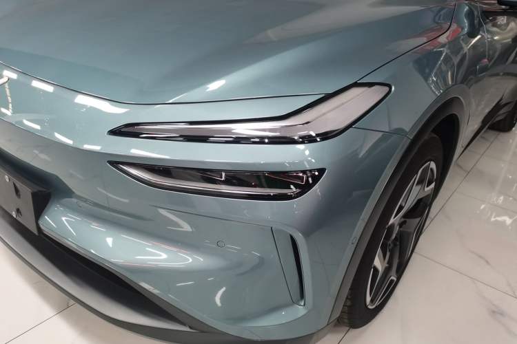 Used ONVO L60 2024 60 kWh Rear-Drive Version