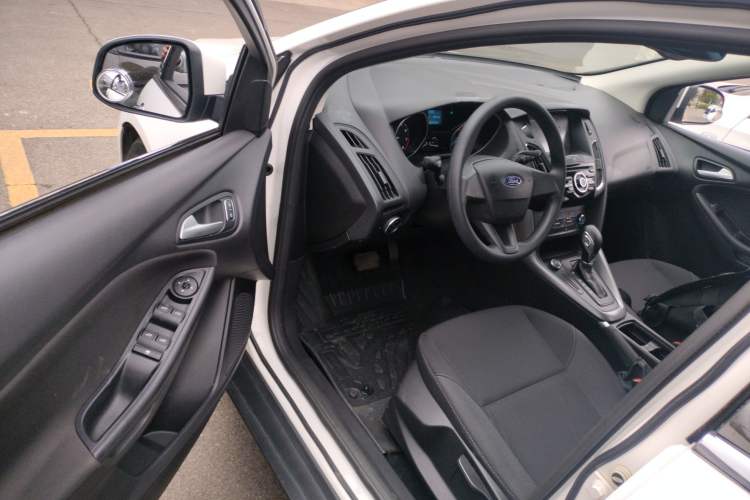 Used Ford Focus 2017 Hatchback 1.6L Automatic Comfort Plus SmartDrive Edition