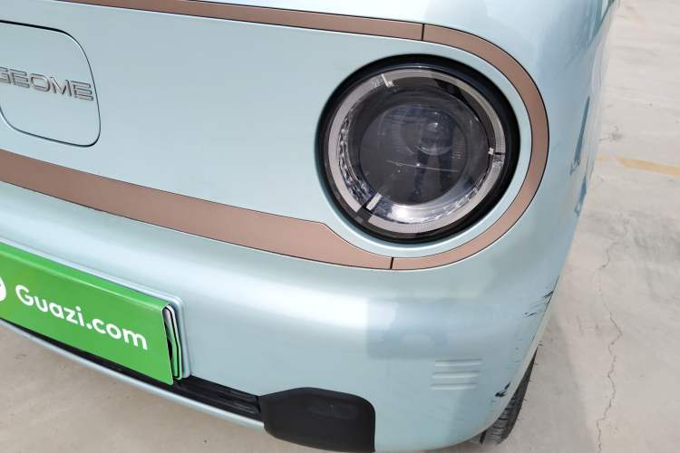 Used Geely Galaxy Panda 2024 Panda Mini 200km Endurance Bear
