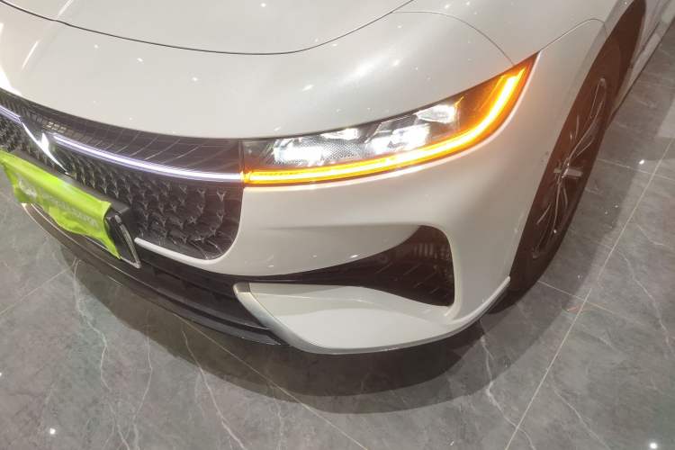 Used VOYAH PASSION 2024 PHEV Four-Wheel Drive Ultra-Long Range Flagship Model