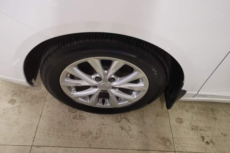 Used Roewe i5 2019 1.5L Automatic 4G Connected Langyue Edition