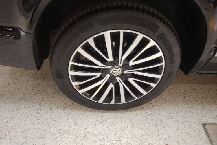 Used Volkswagen Multivan 2019 2.0 TSI 4x4 Prestige Edition 7-Seater
