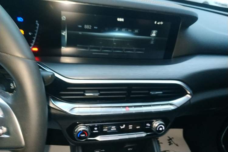 Used Bestune T77 2019 230 TID Automatic Luxury Version China VI Emission Standard
