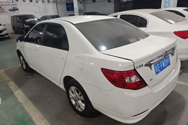 Used BYD F3 2015 Energy-Saving Edition 1.5L Manual Luxury Model
